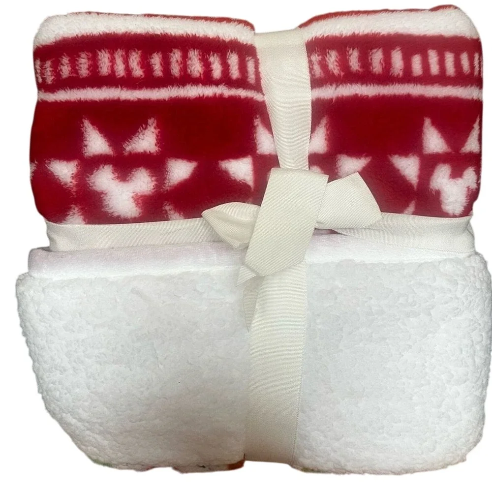The Big One Disney Mickey Mouse Snowflake Christmas Sherpa Throw Blanket 50